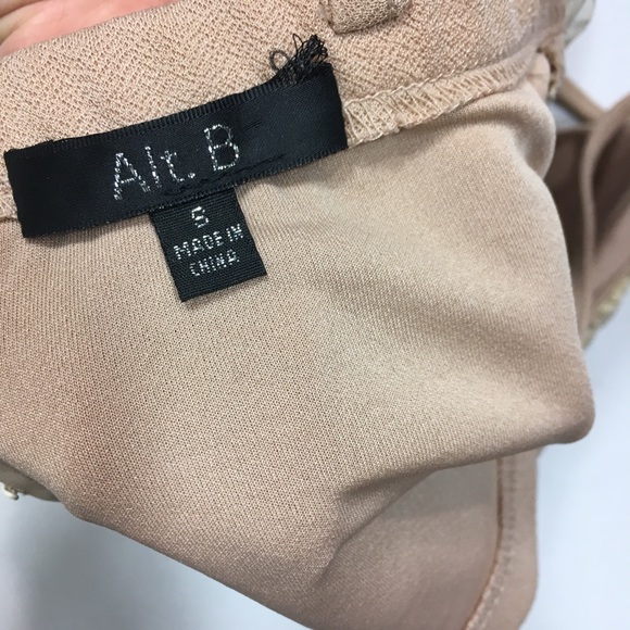 Alt. B Strappy Crop Top - Picture 6 of 8